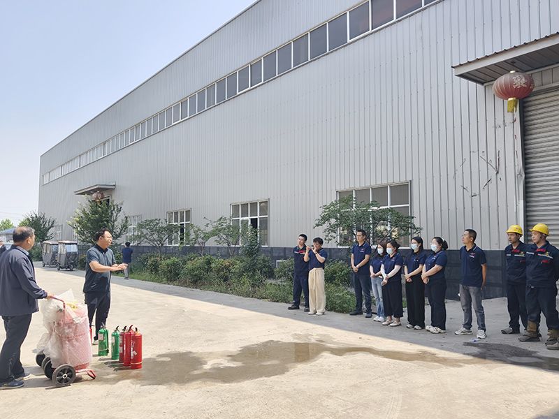 萬川環(huán)保集團夏季消防演練：筑牢安全防線，守護綠色家園